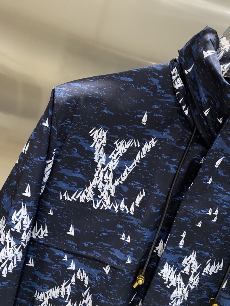 l0vis Vvtt0n outwear